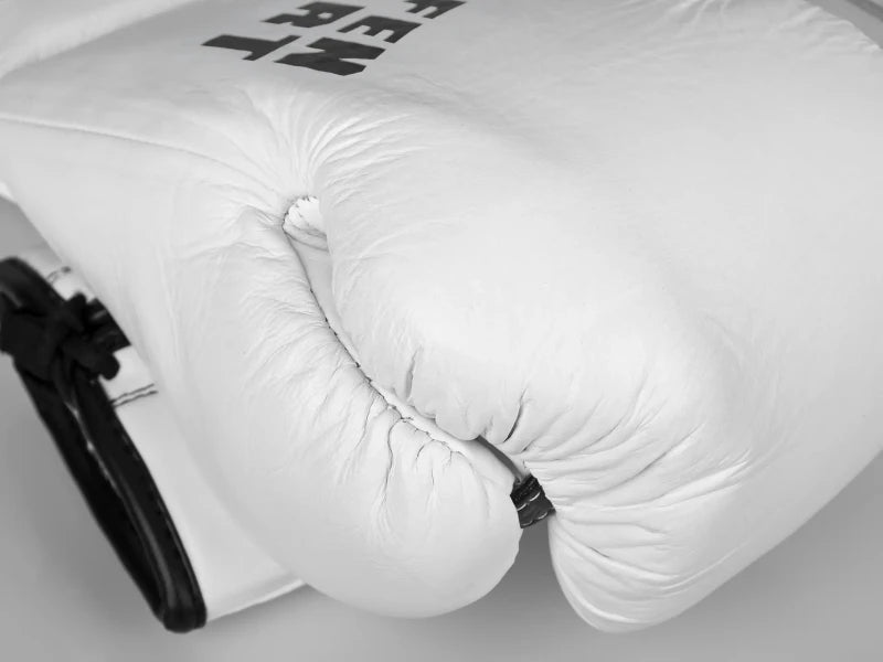Paffen Sport PRO CLASSIC Boxhandschuhe für den Wettkampf, Weiss