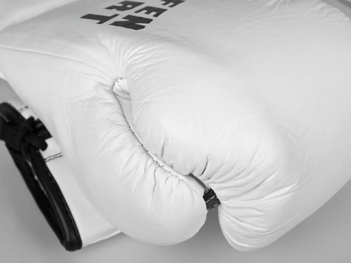 Paffen Sport PRO CLASSIC Boxhandschuhe für den Wettkampf, Weiss